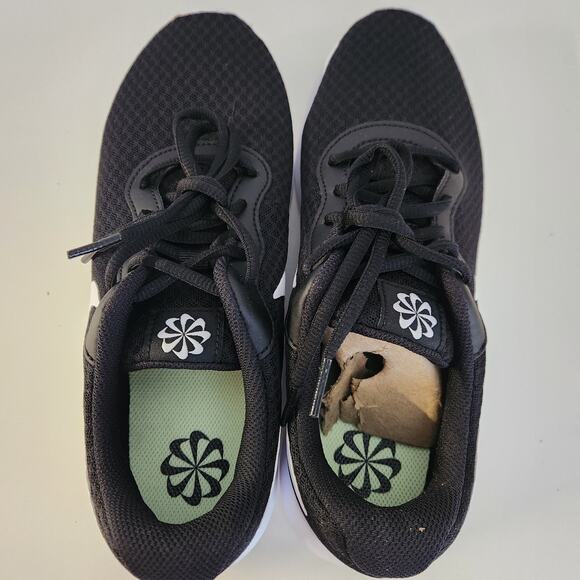 Nike Womens Roshe One Running Shoes (8.5 B(M) US)(Black/White/ ) - Picture 6 of 9